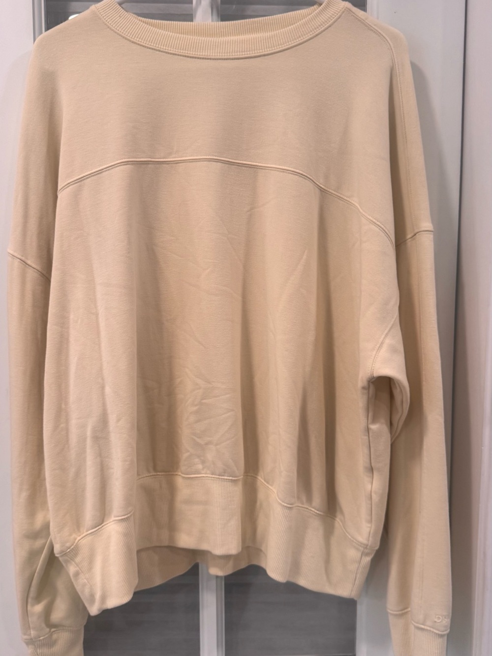 DSG women’s light yellow Crewneck Sweater